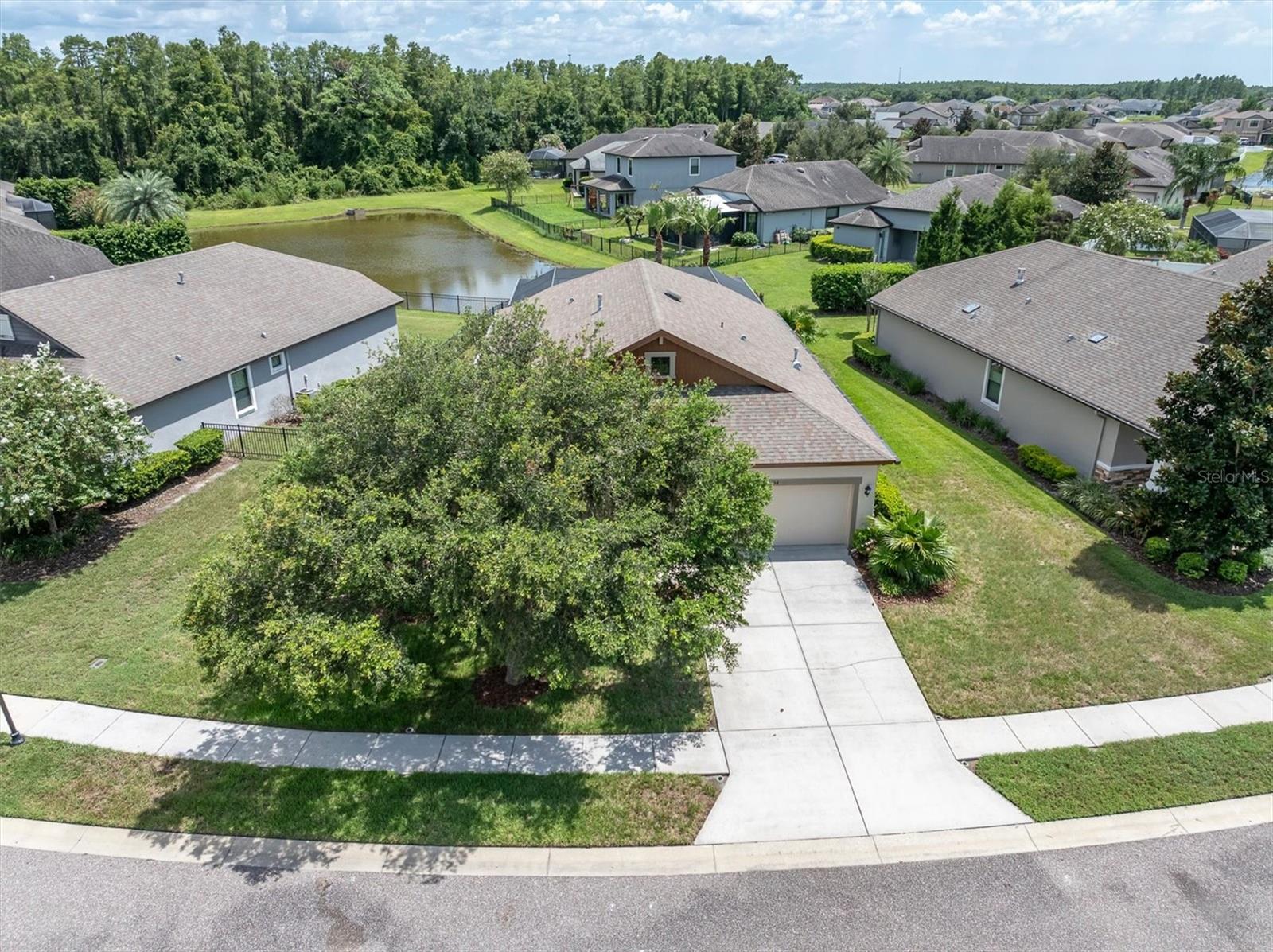 8454 MAY PORT CT — photo 31