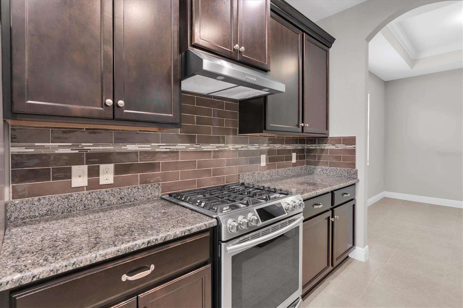 8454 MAY PORT CT — photo 14