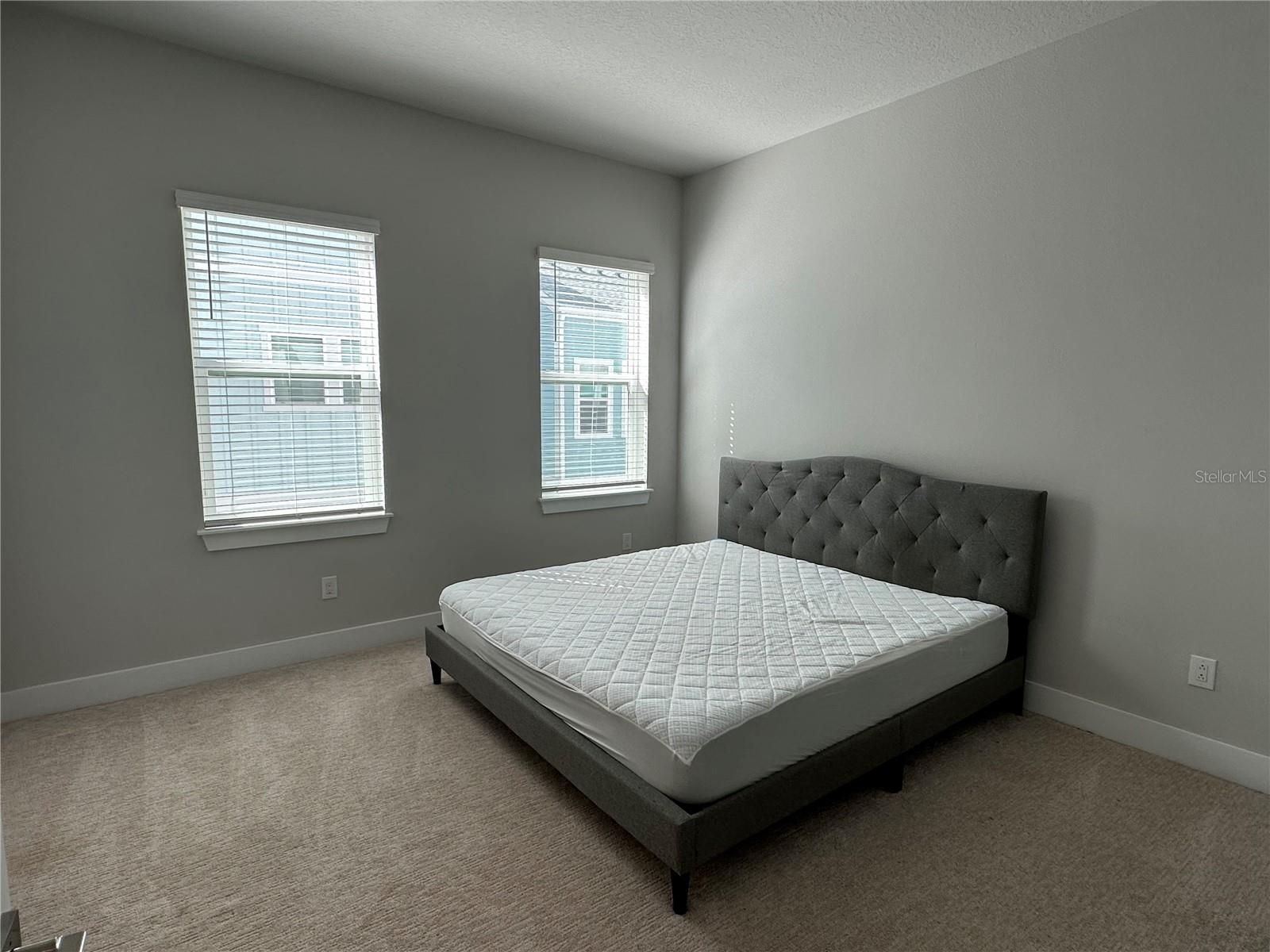 2328 LINDSTROM ST — photo 11