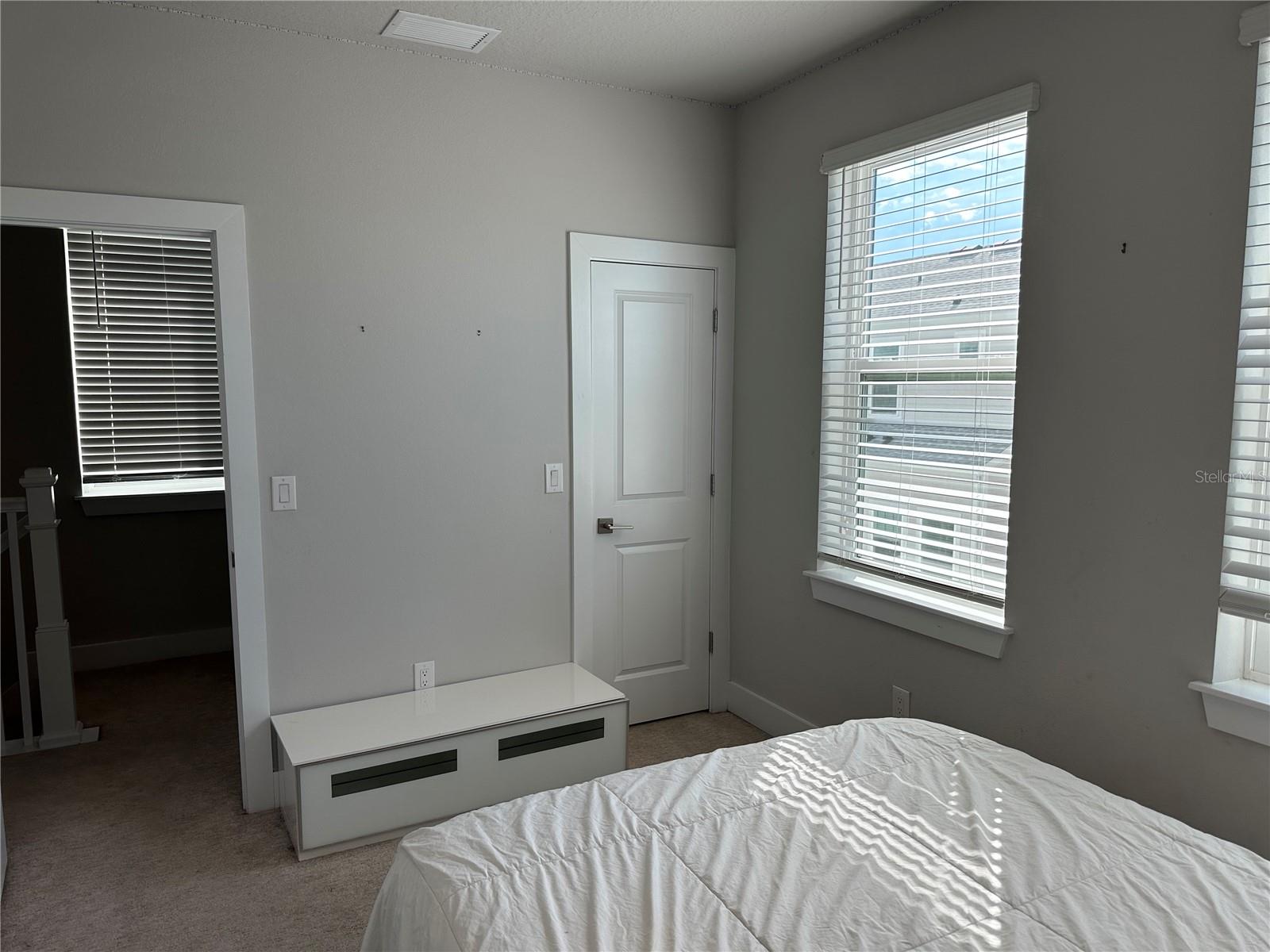 2328 LINDSTROM ST — photo 17