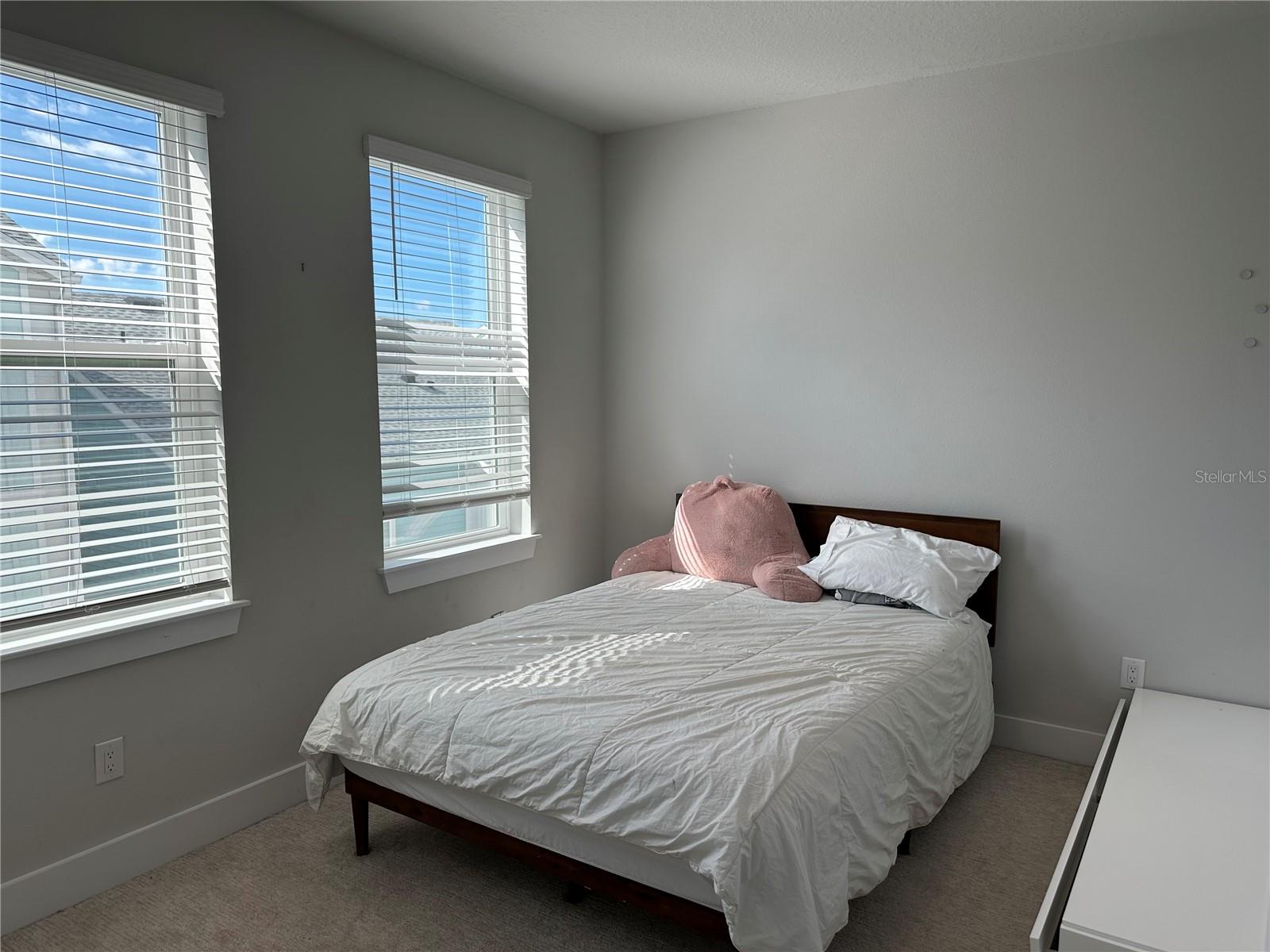 2328 LINDSTROM ST — photo 16