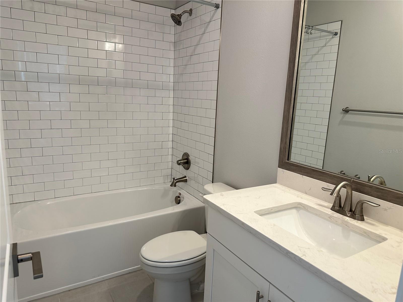 2328 LINDSTROM ST — photo 18