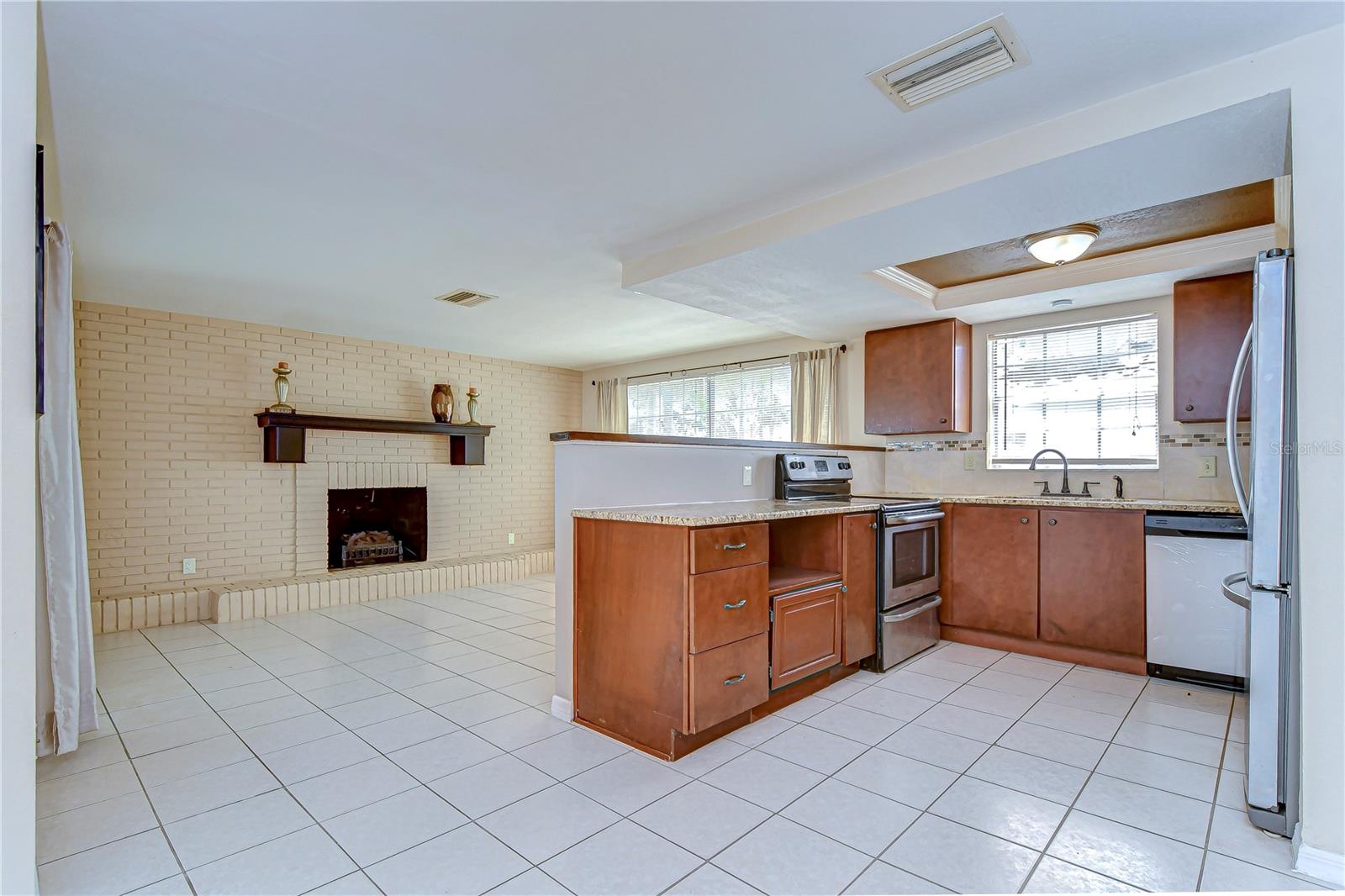9826 ISLAND HARBOR DR — photo 28
