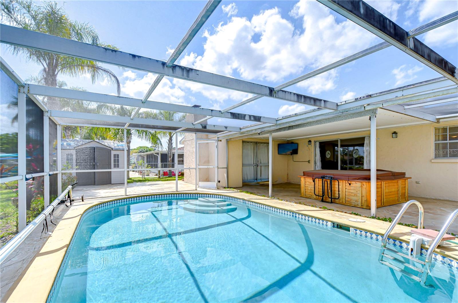 9826 ISLAND HARBOR DR — photo 54
