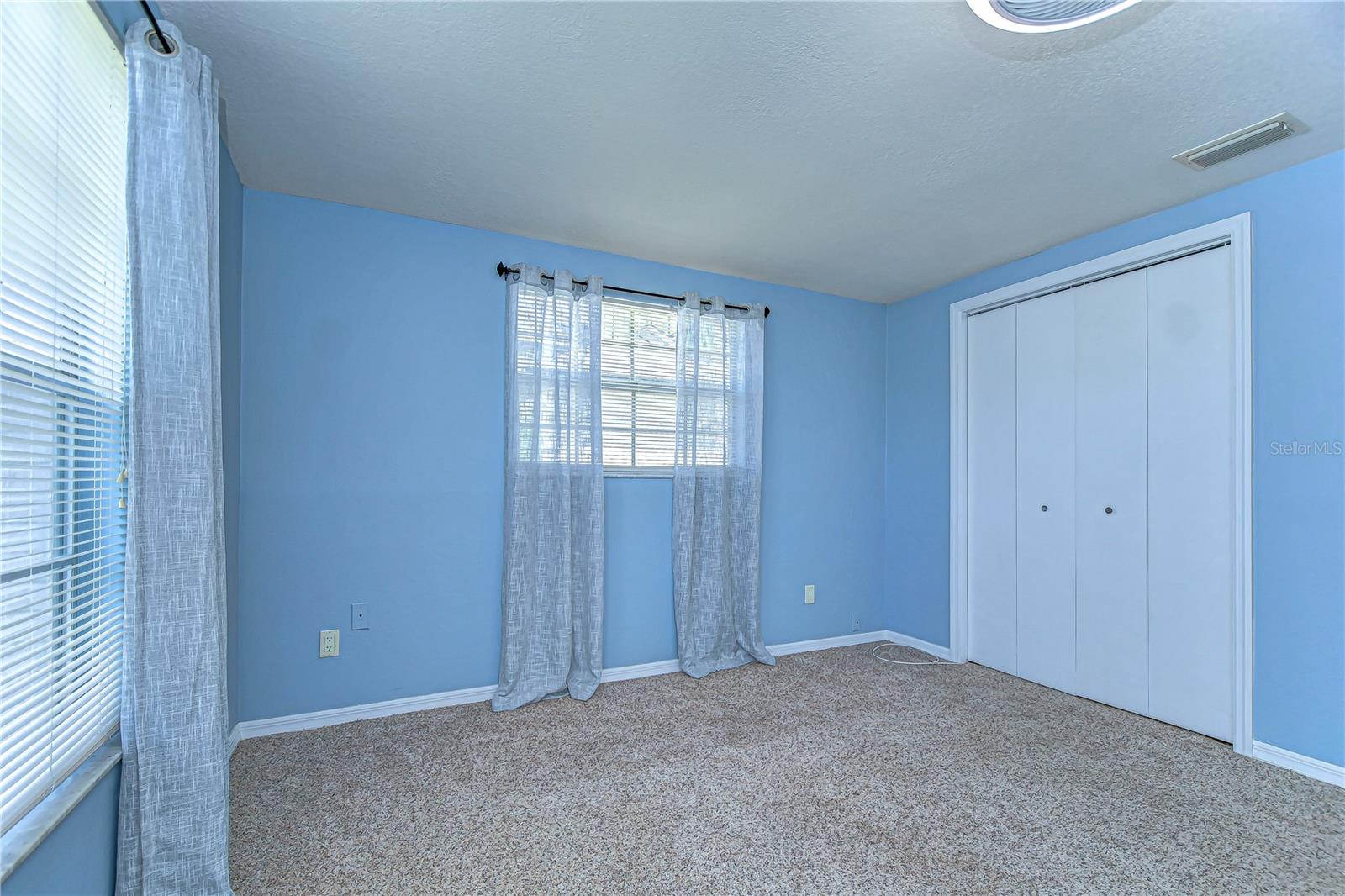 9826 ISLAND HARBOR DR — photo 40