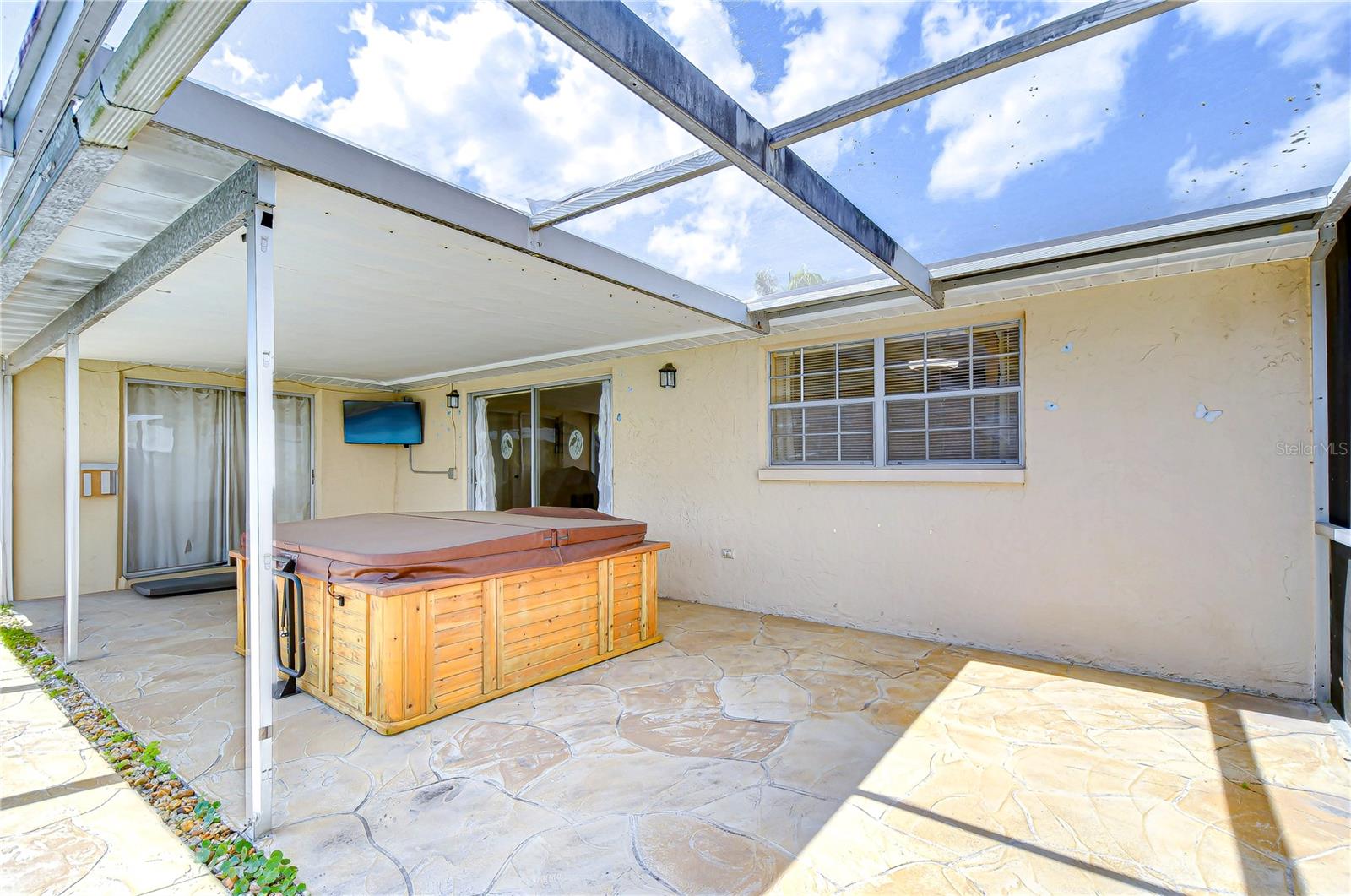 9826 ISLAND HARBOR DR — photo 56
