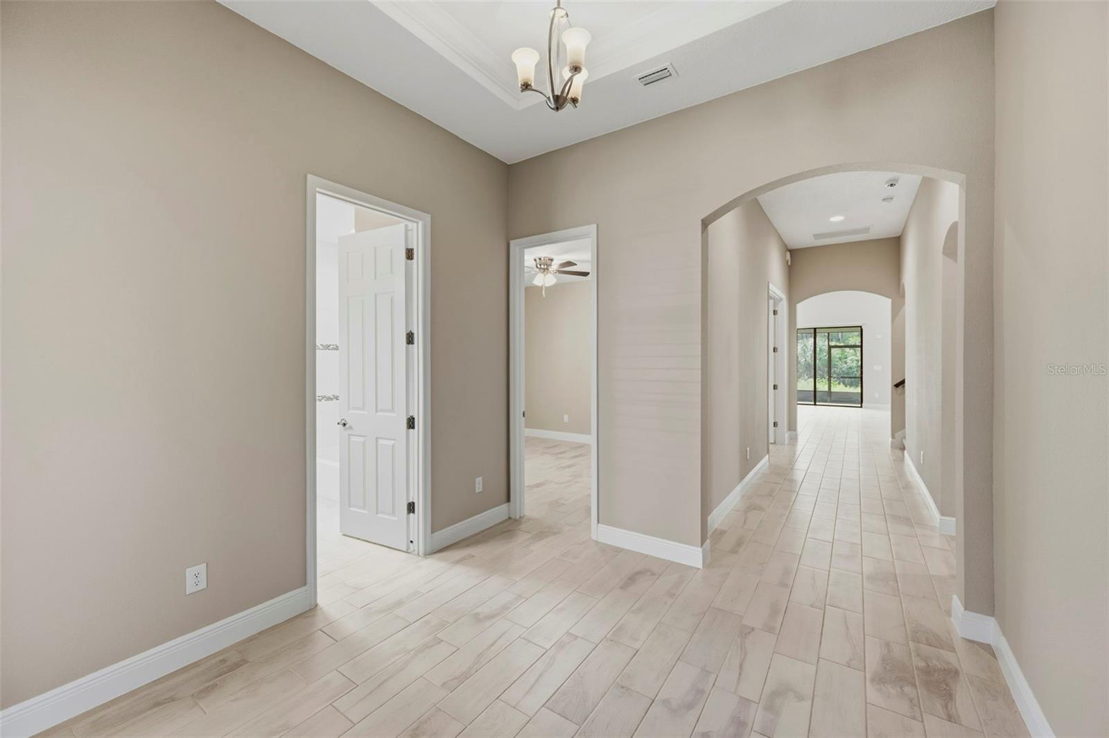 14519 WOODLAND SPUR DR — photo 8