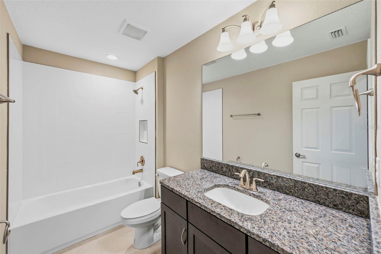 14519 WOODLAND SPUR DR — photo 40