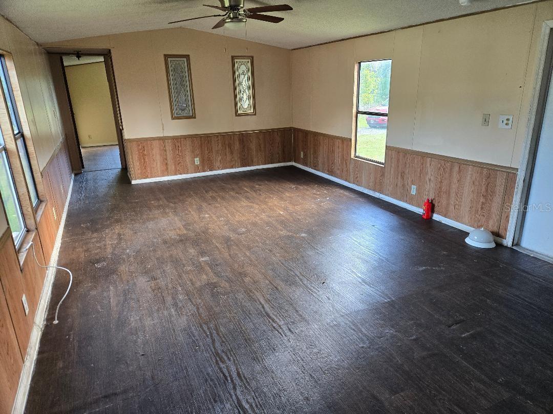 12215 BIG BEND RD — photo 2