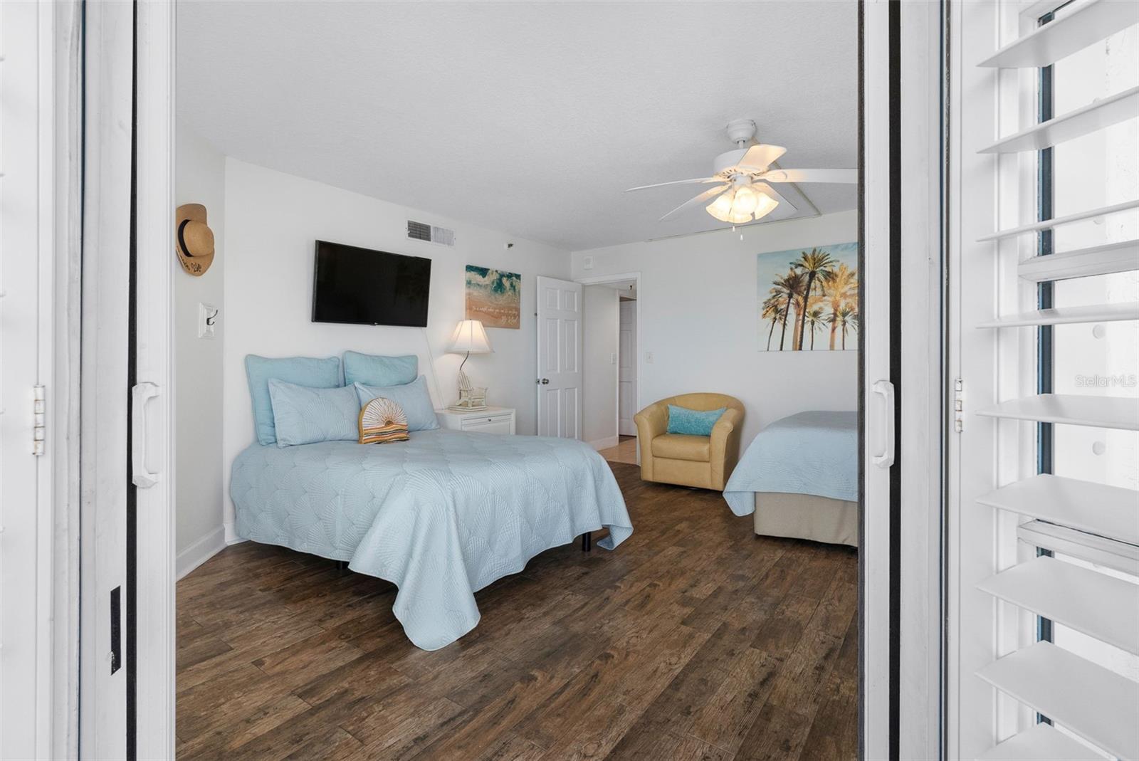 17980 GULF BLVD #401 — photo 24
