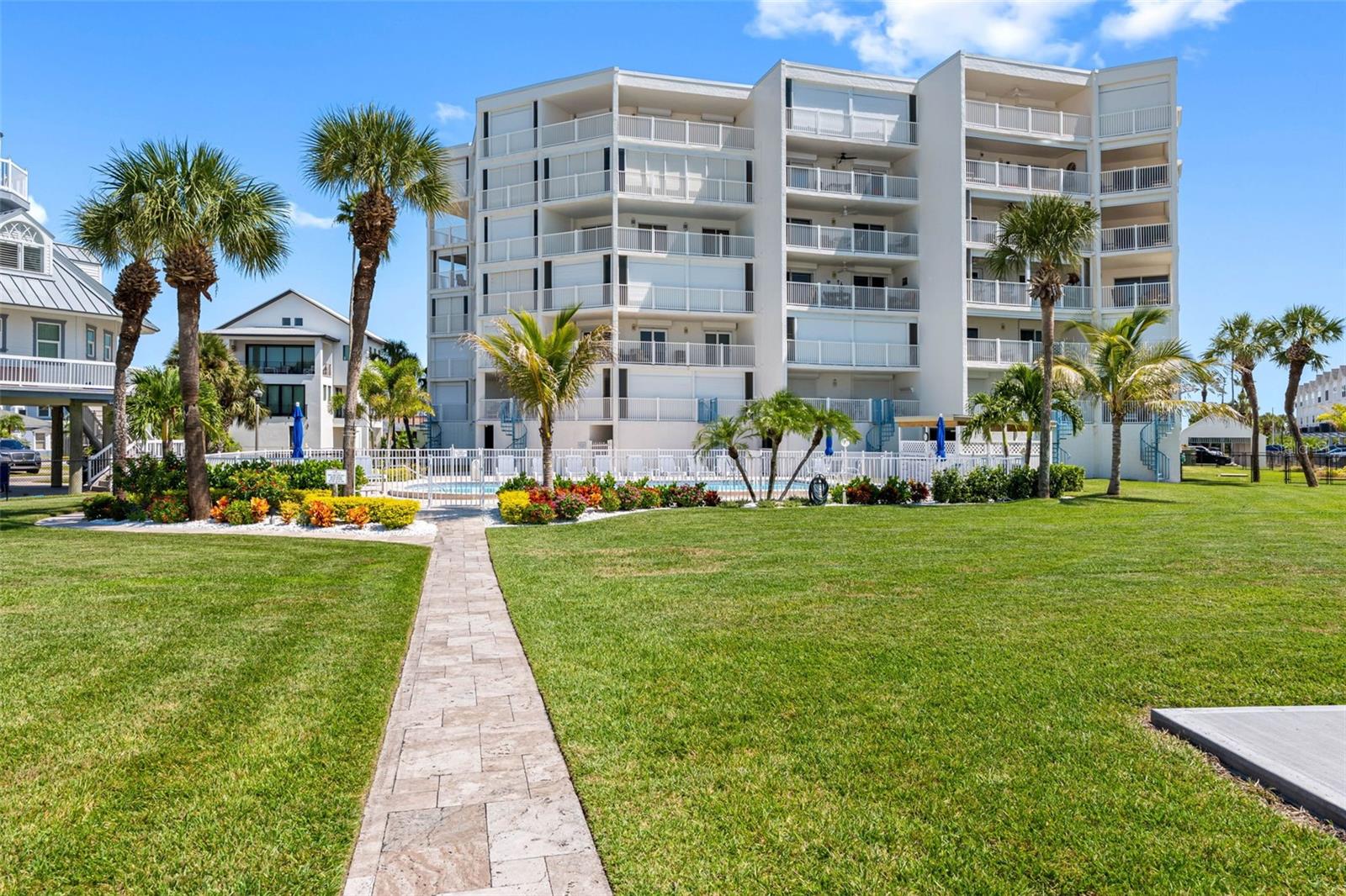 17980 GULF BLVD #401 — photo 38