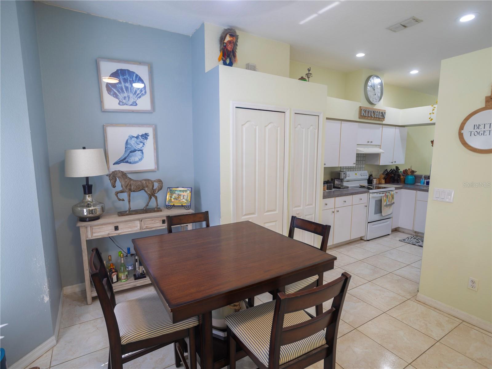 12537 HOLLYBROOK LN — photo 3