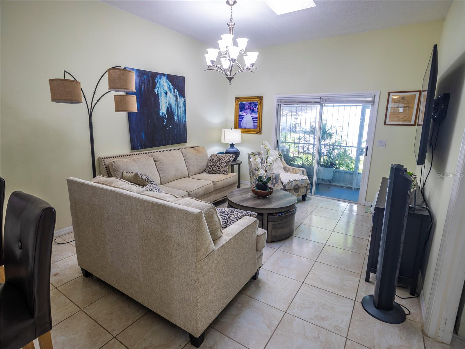 12537 HOLLYBROOK LN — photo 9