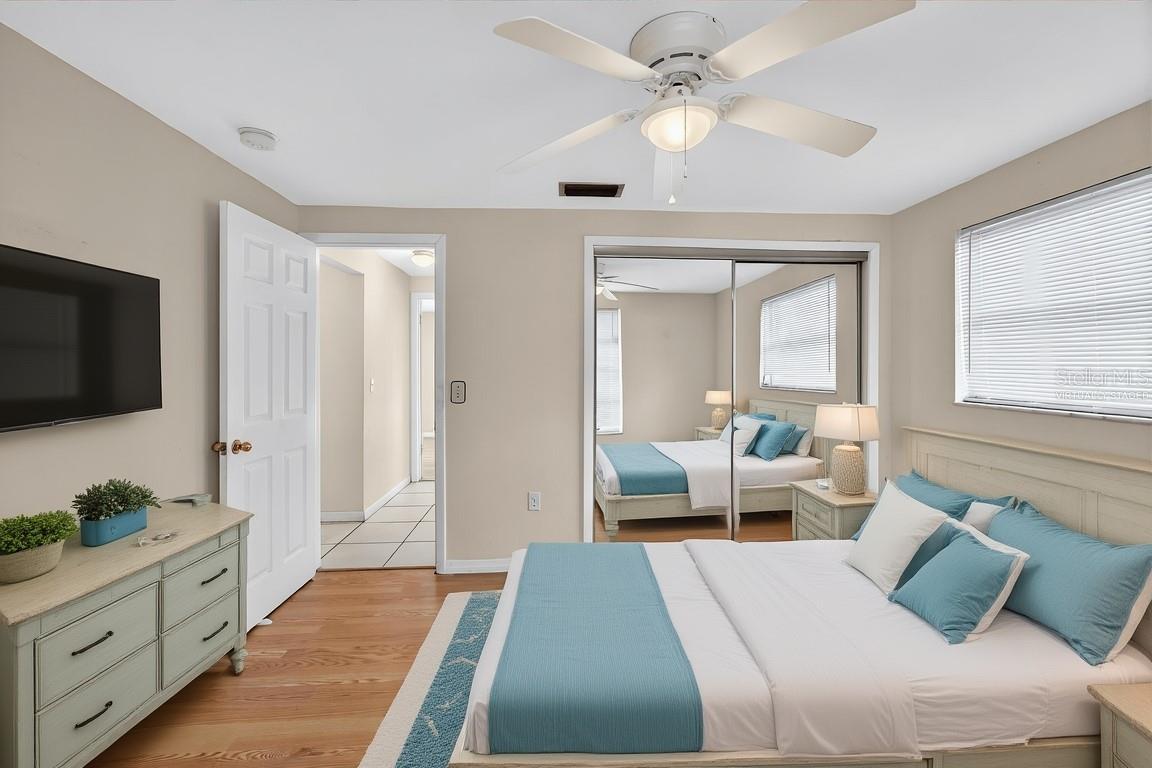 10841 PICCADILLY RD — photo 20