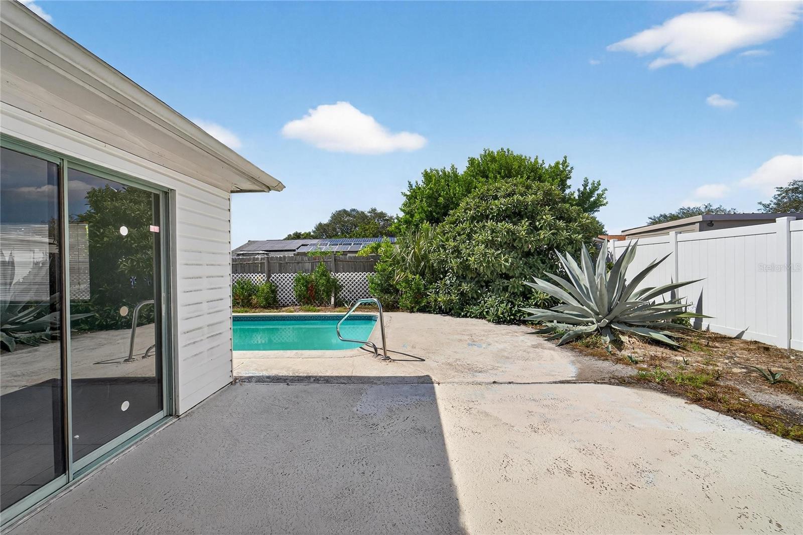 10841 PICCADILLY RD — photo 26