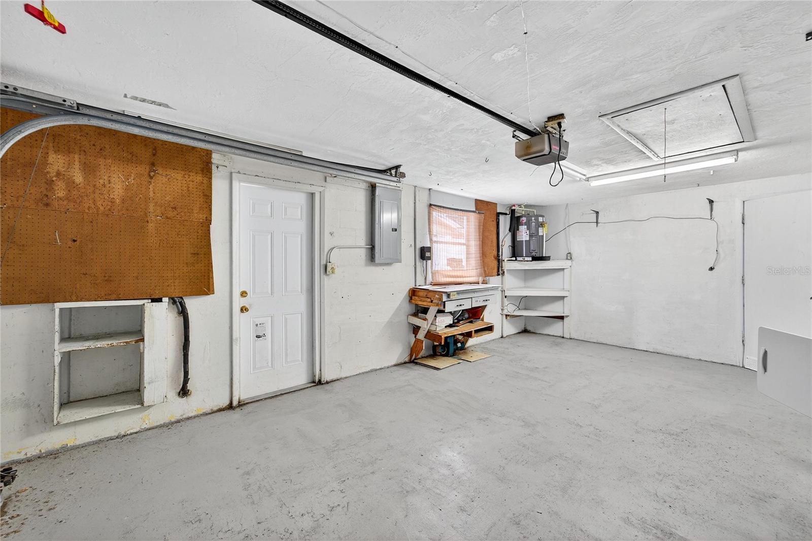 10841 PICCADILLY RD — photo 35