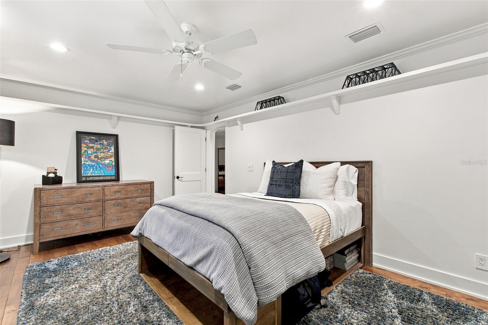 2807 W FOUNTAIN BLVD — photo 36