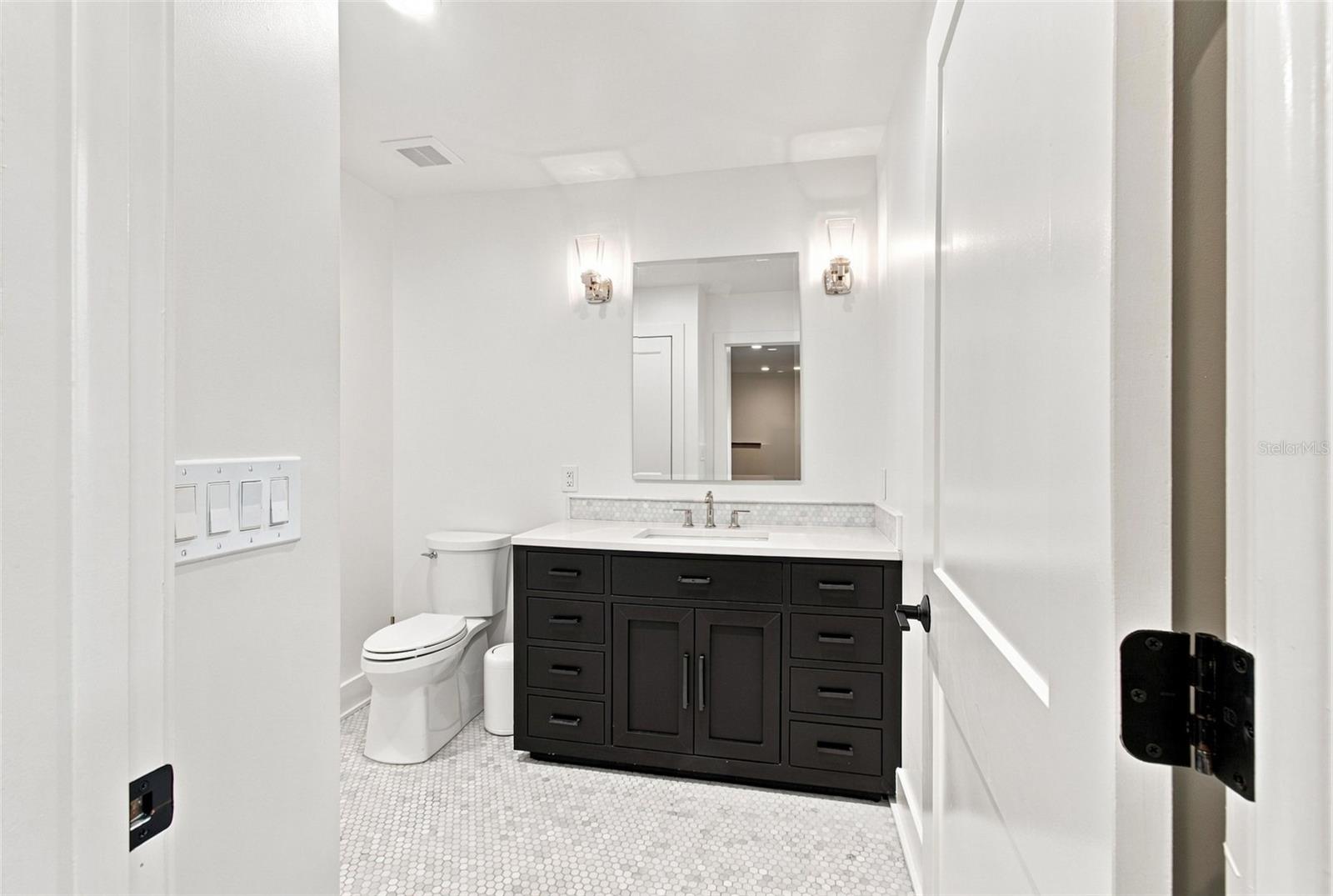 2807 W FOUNTAIN BLVD — photo 46
