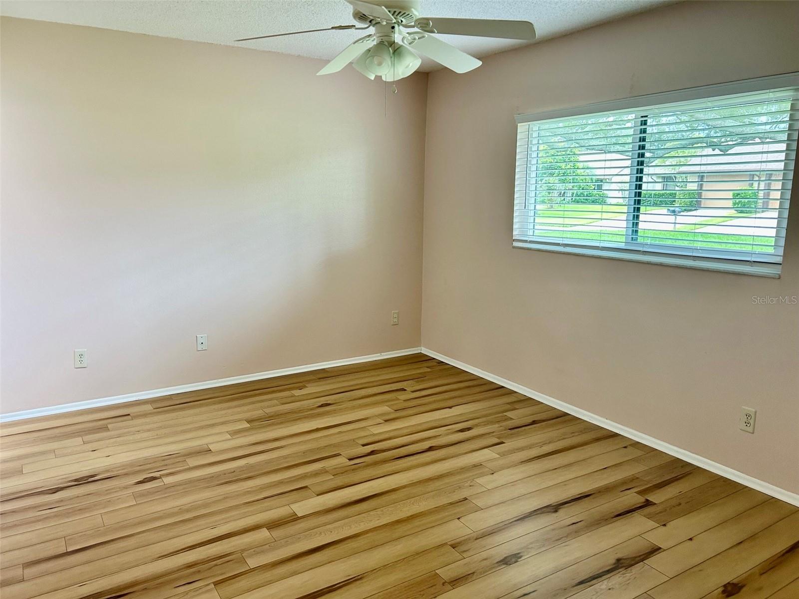 2506 OAKLEAF LN #25B — photo 8
