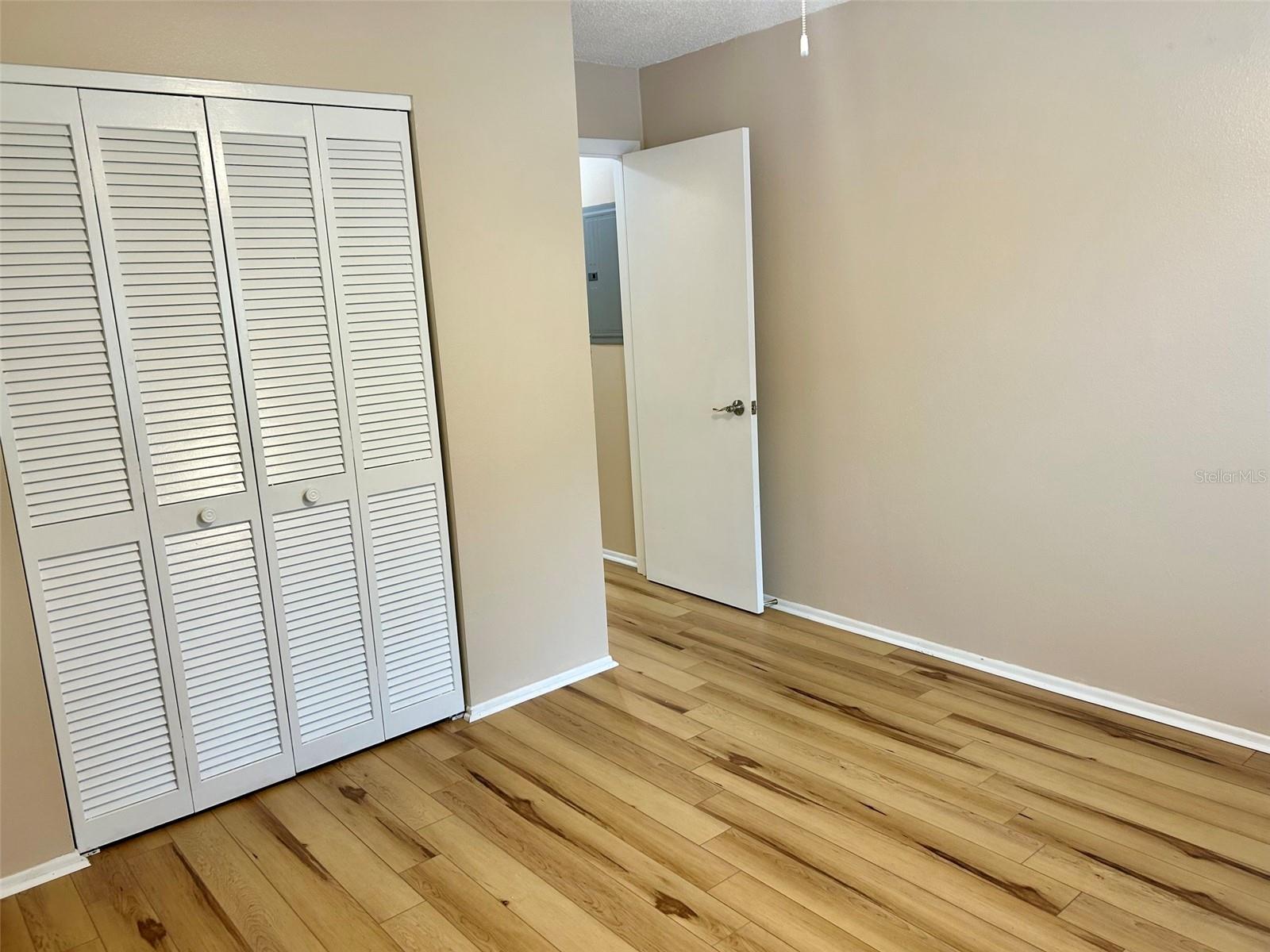 2506 OAKLEAF LN #25B — photo 12