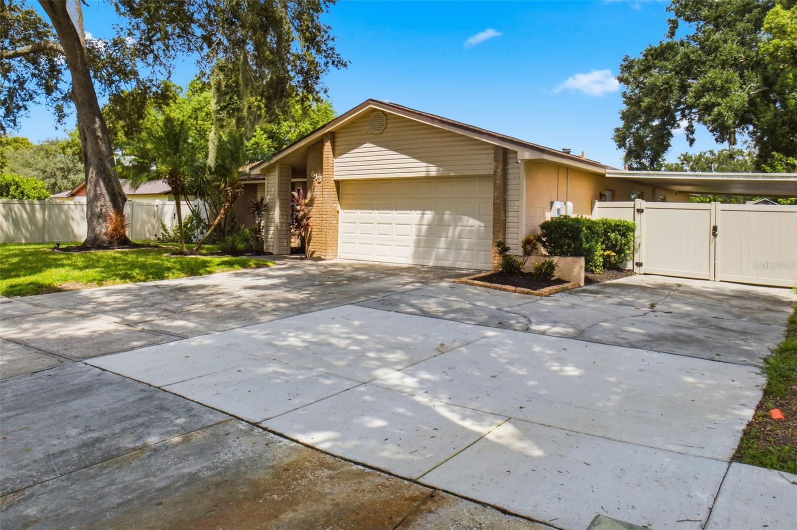 613 PINE FOREST DR — photo 4
