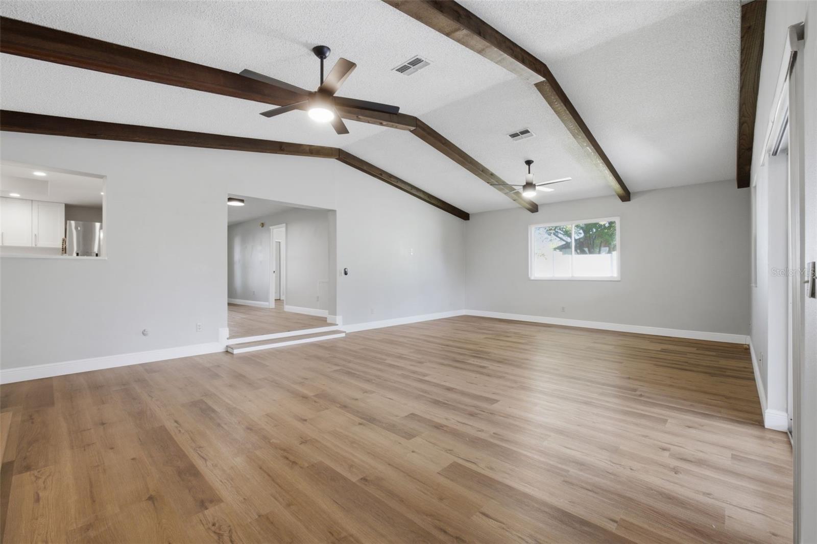 613 PINE FOREST DR — photo 12