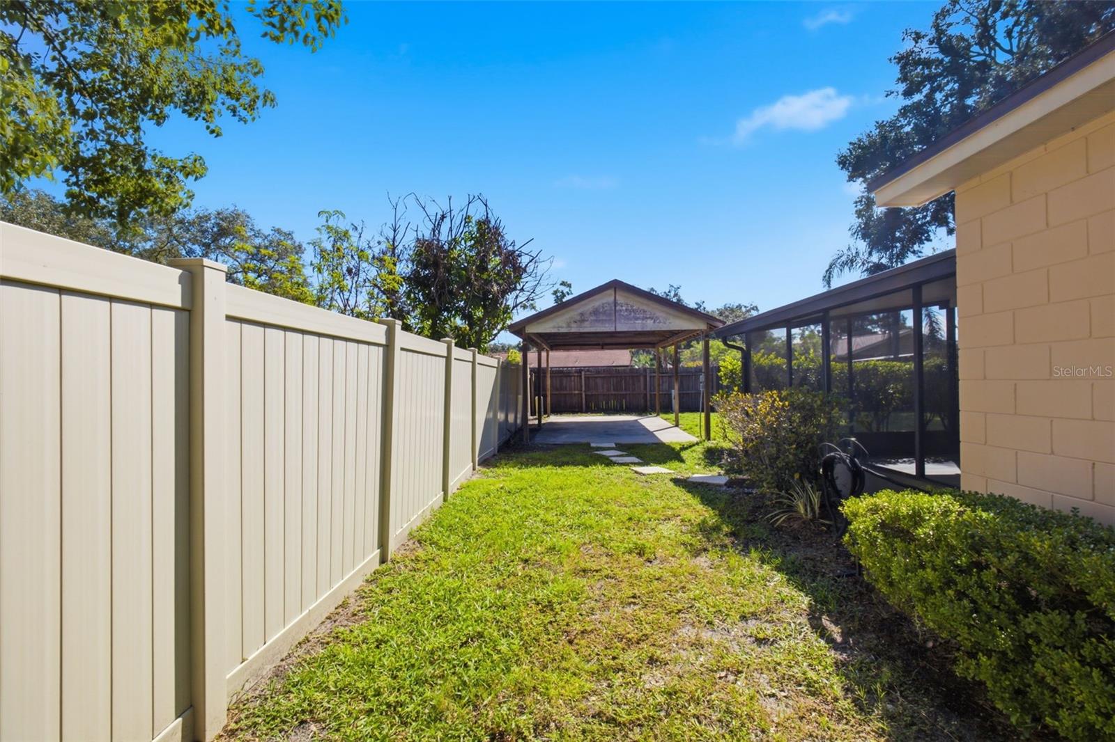 613 PINE FOREST DR — photo 30