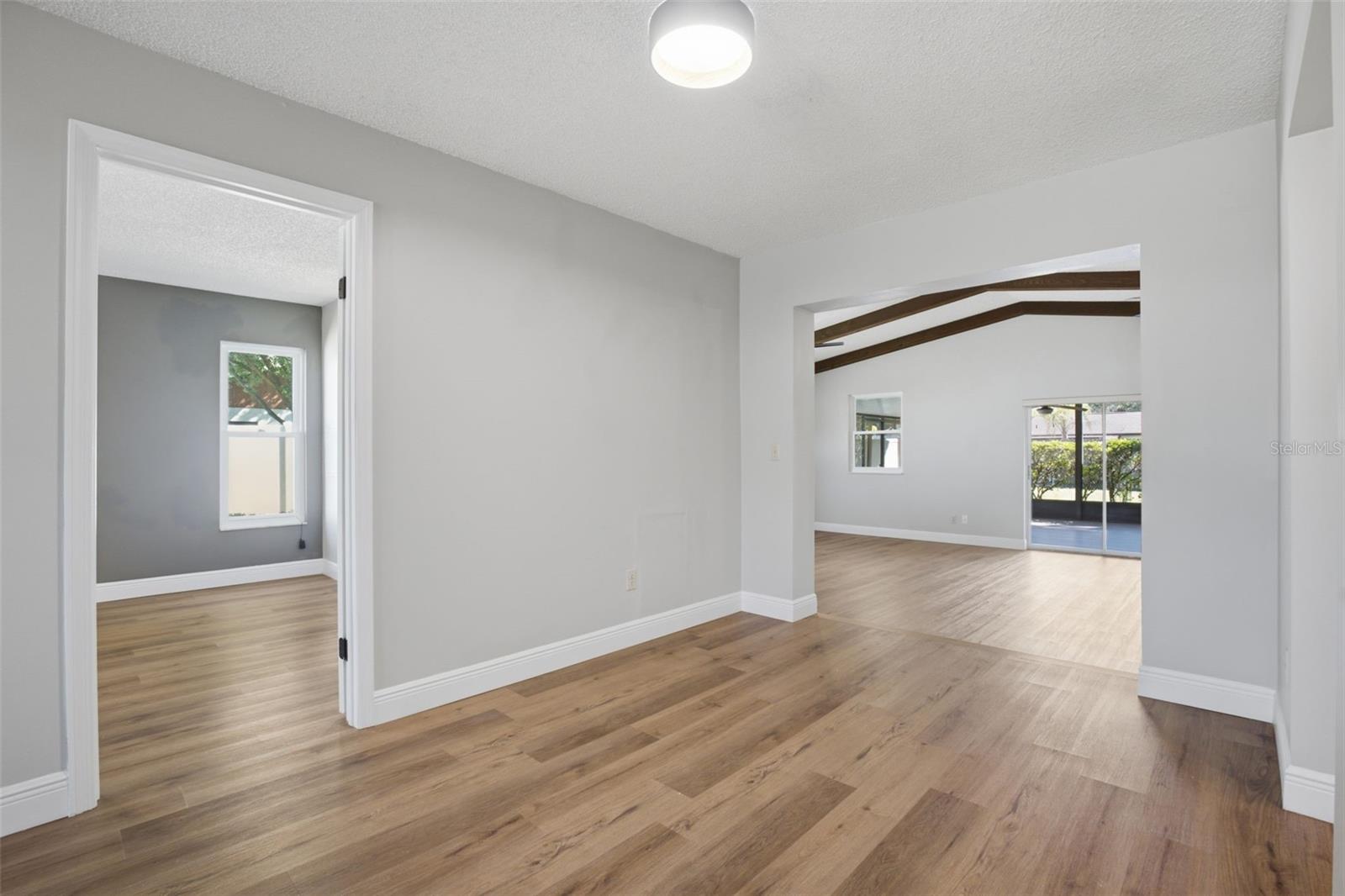 613 PINE FOREST DR — photo 11