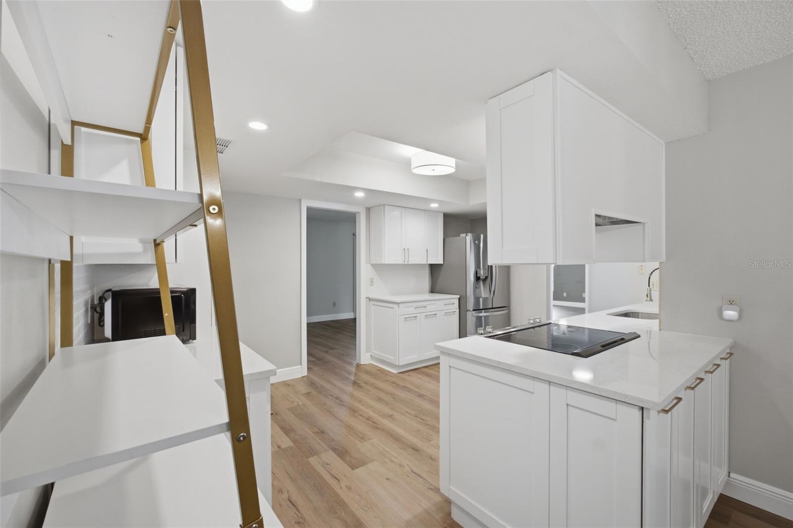 613 PINE FOREST DR — photo 8