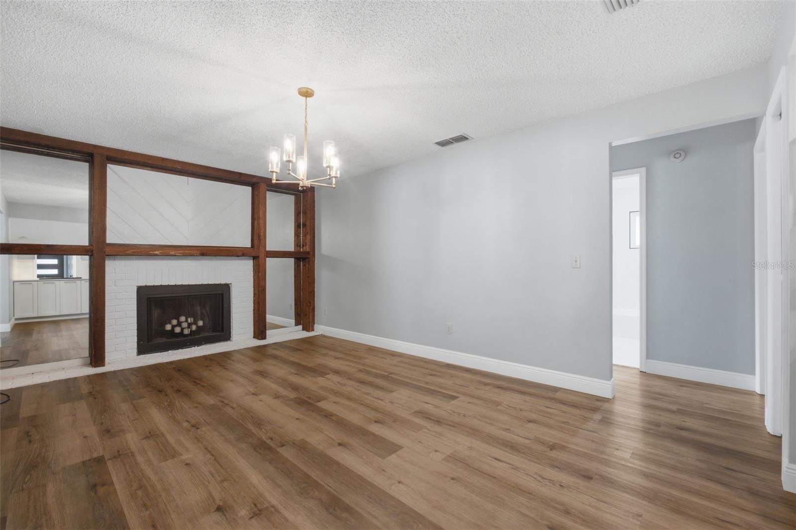 613 PINE FOREST DR — photo 16
