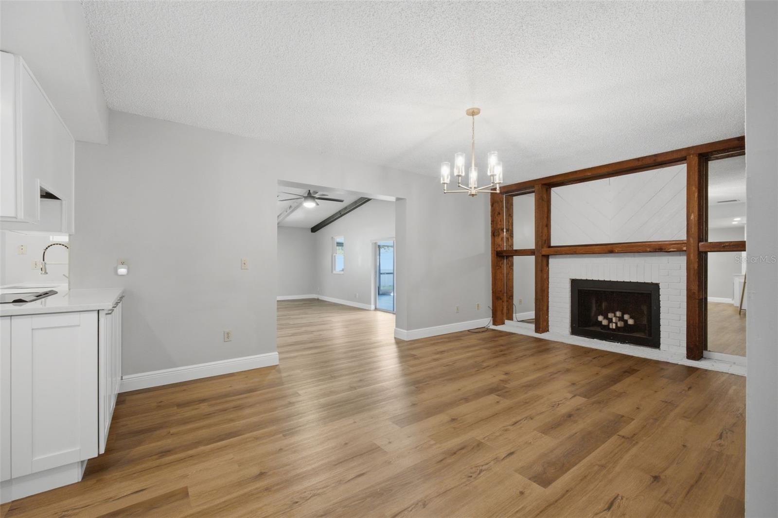 613 PINE FOREST DR — photo 15