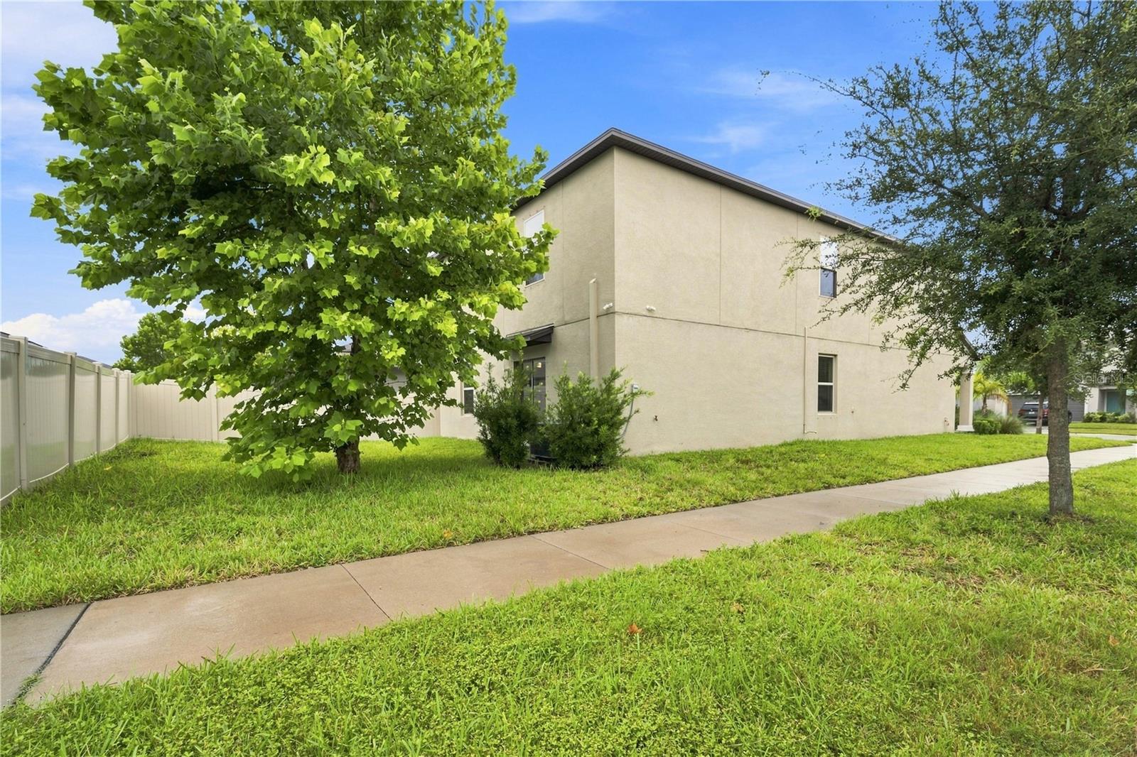 10202 HAPPY HEART AVE — photo 13