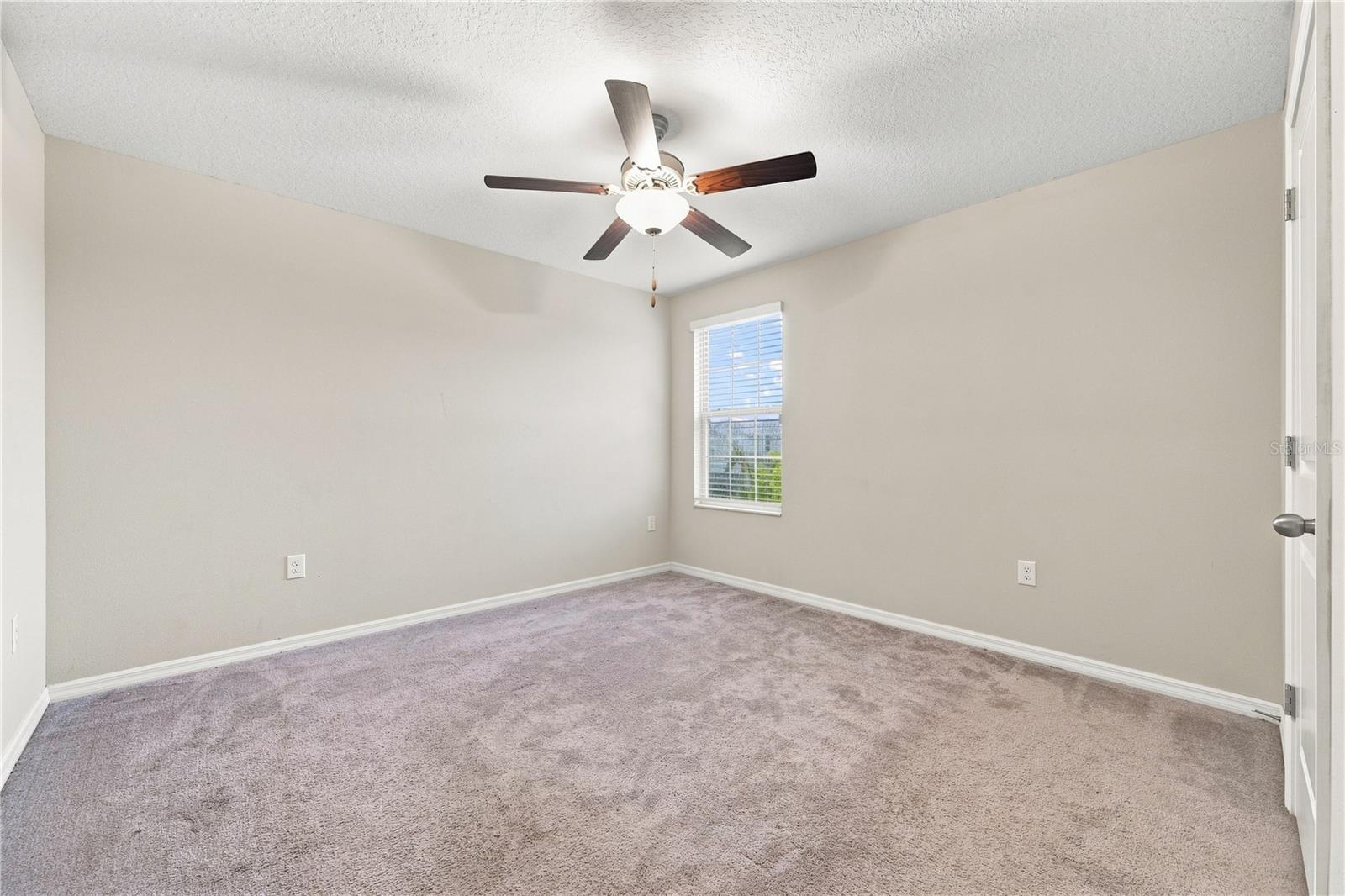 10202 HAPPY HEART AVE — photo 40