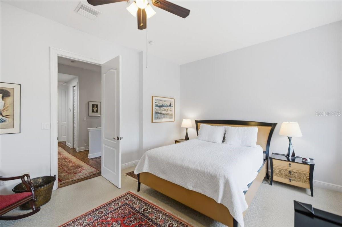 114 E DAVIS BLVD #8 — photo 20