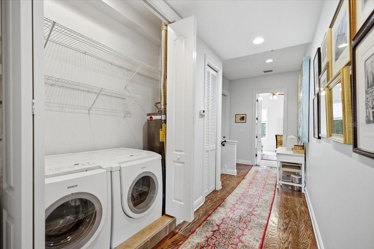 114 E DAVIS BLVD #8 — photo 18