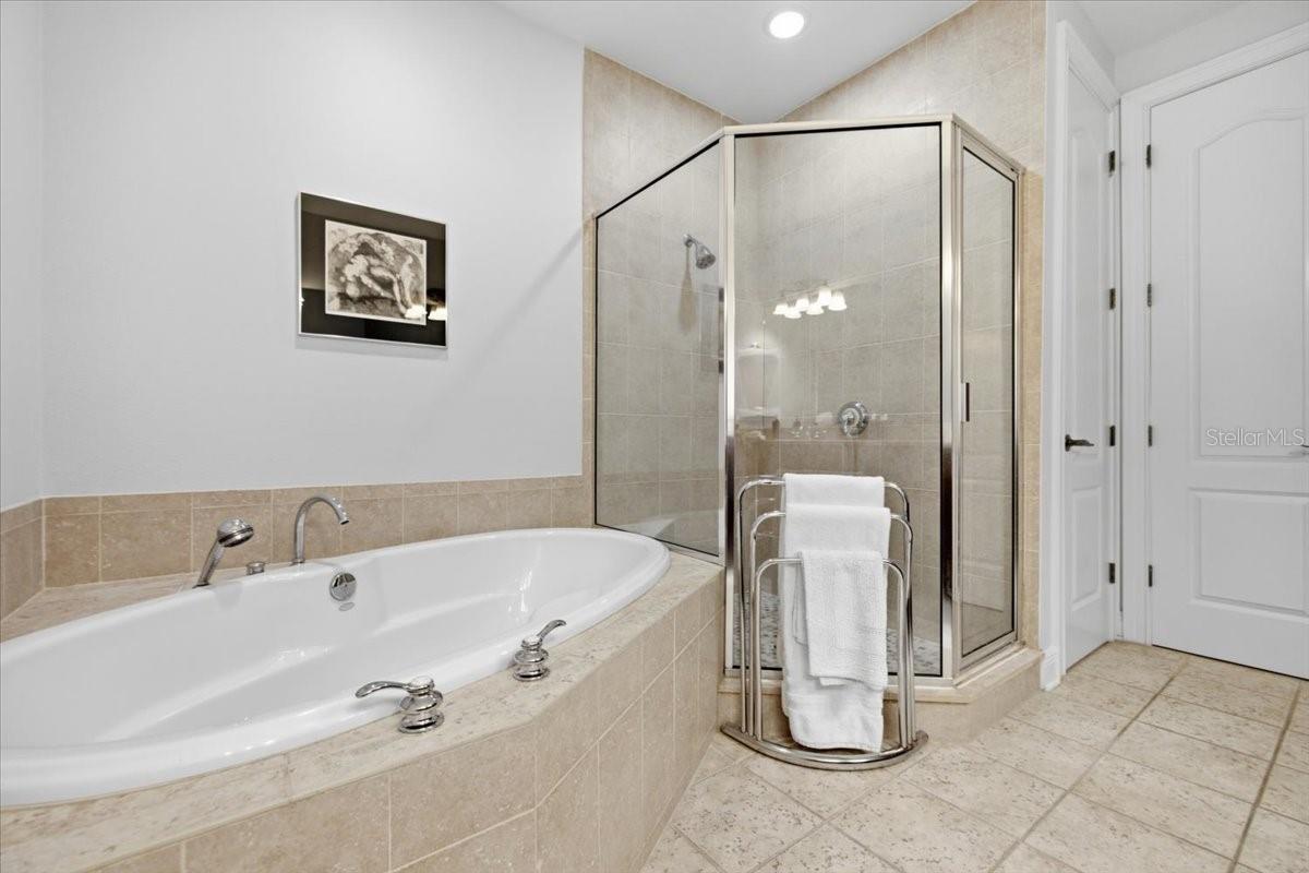 114 E DAVIS BLVD #8 — photo 25