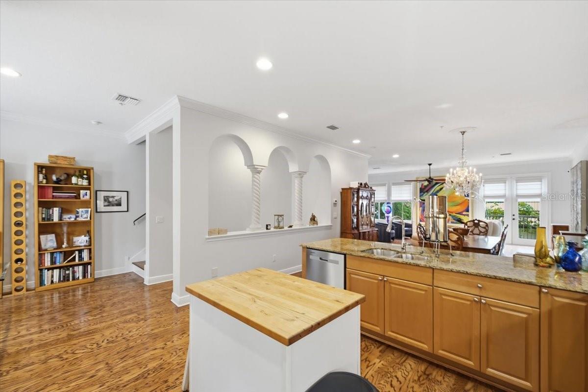 114 E DAVIS BLVD #8 — photo 5