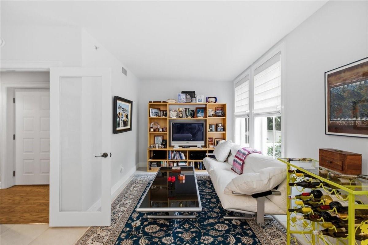 114 E DAVIS BLVD #8 — photo 36