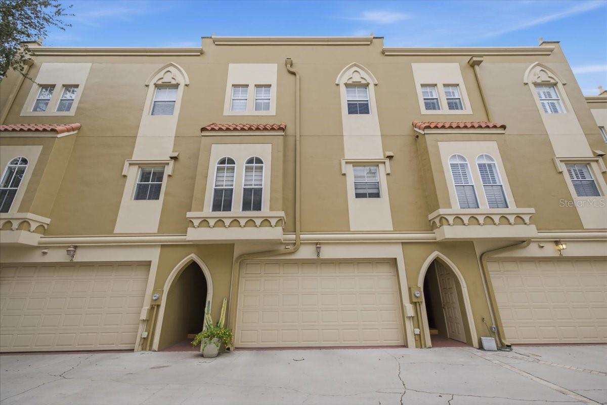 114 E DAVIS BLVD #8 — photo 42