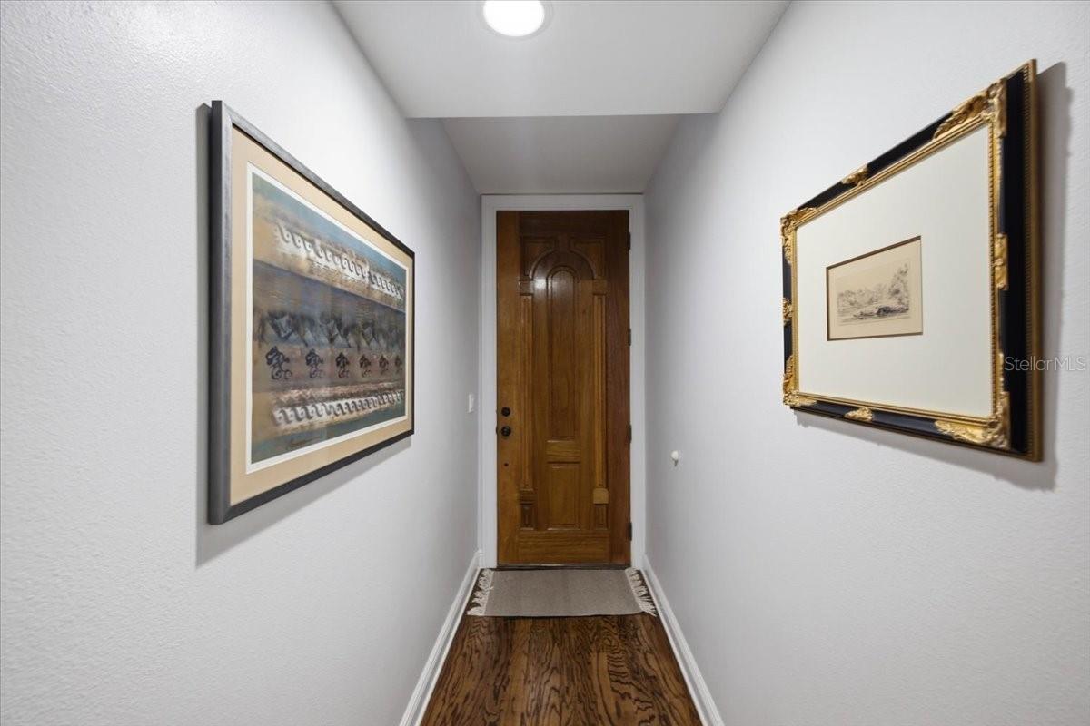 114 E DAVIS BLVD #8 — photo 31