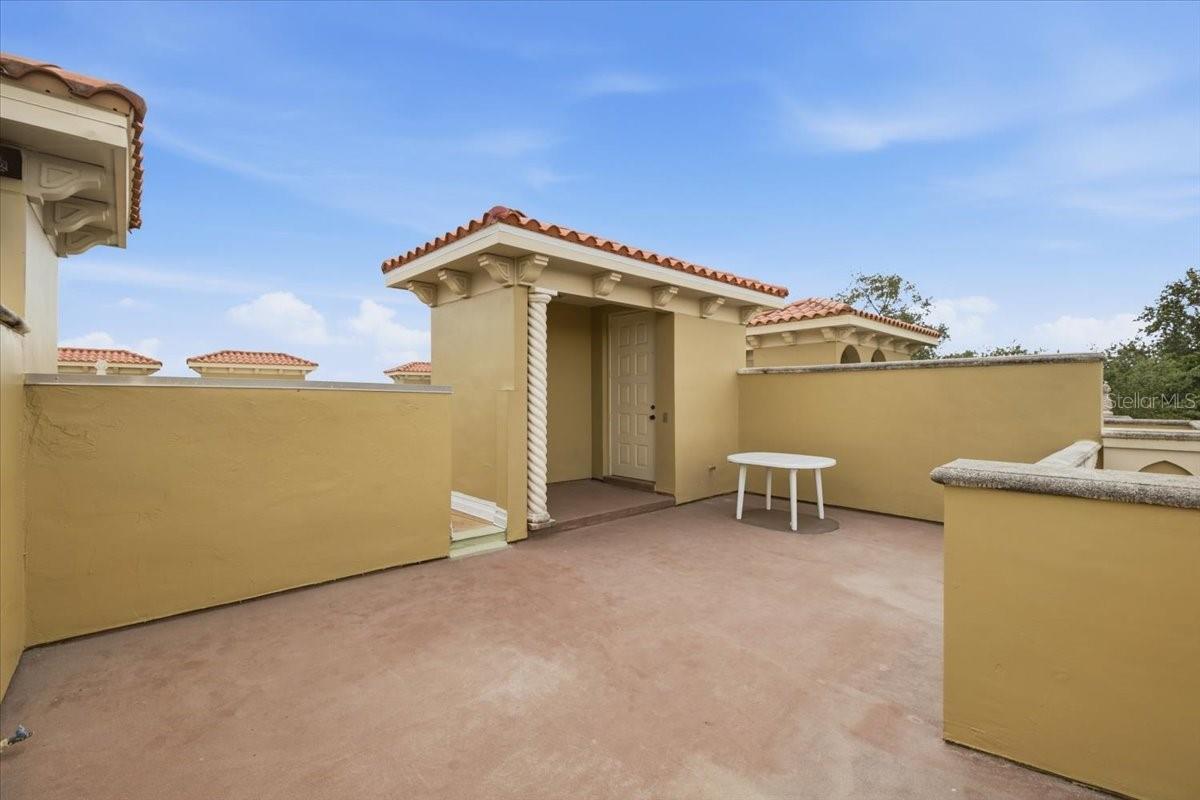 114 E DAVIS BLVD #8 — photo 45