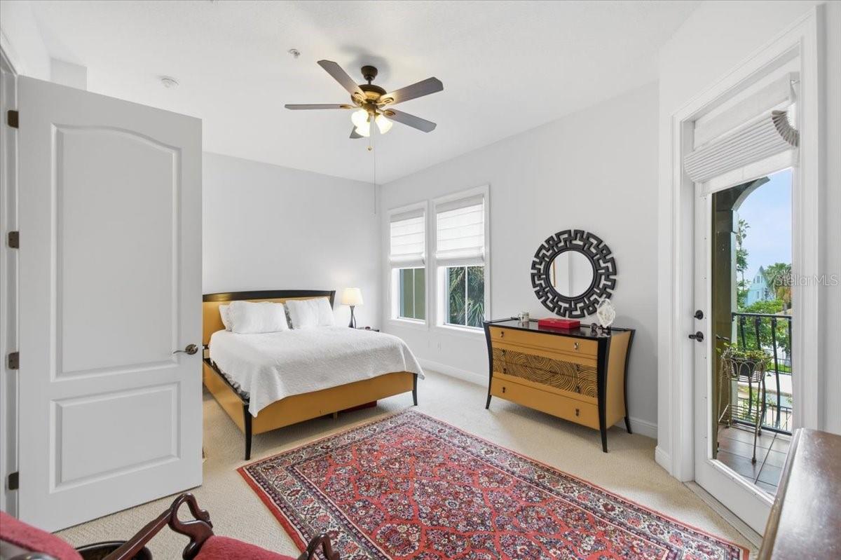 114 E DAVIS BLVD #8 — photo 19