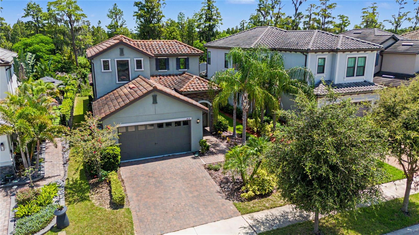 19539 ROSEATE DR — photo 37