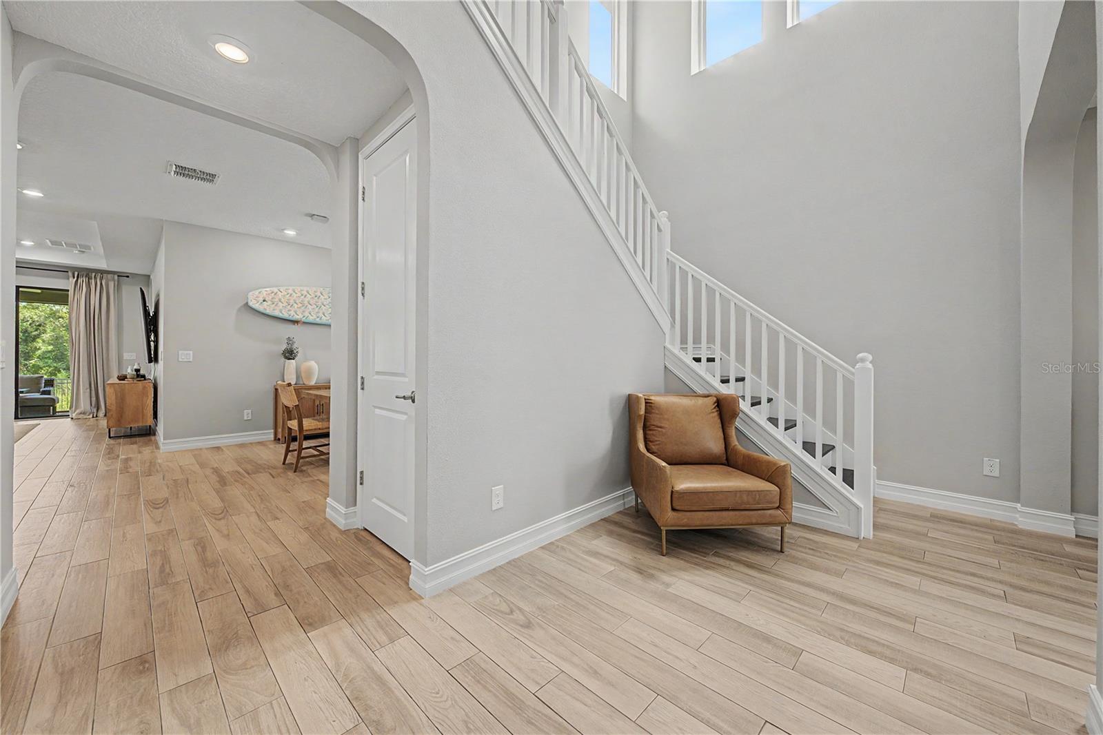 19539 ROSEATE DR — photo 21
