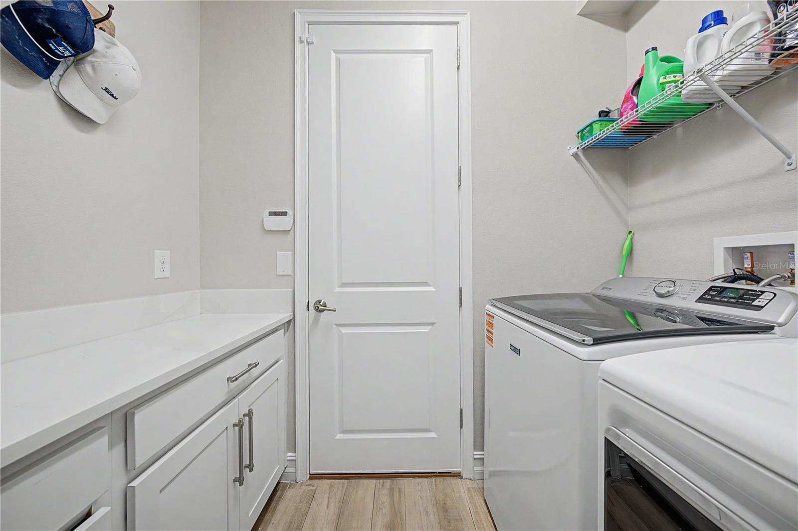 19539 ROSEATE DR — photo 29
