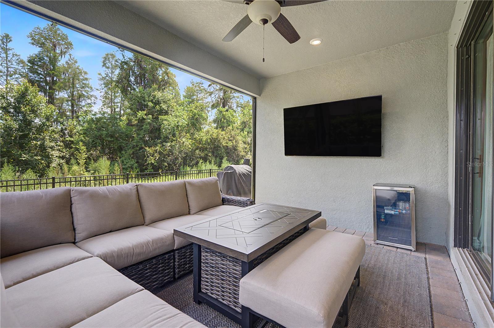 19539 ROSEATE DR — photo 31