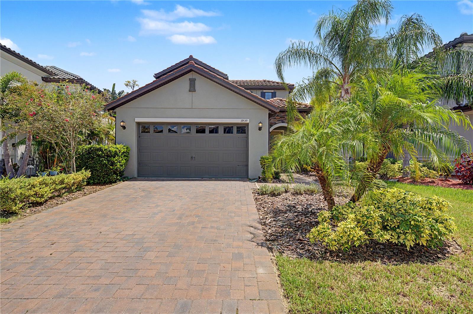 19539 ROSEATE DR — photo 36