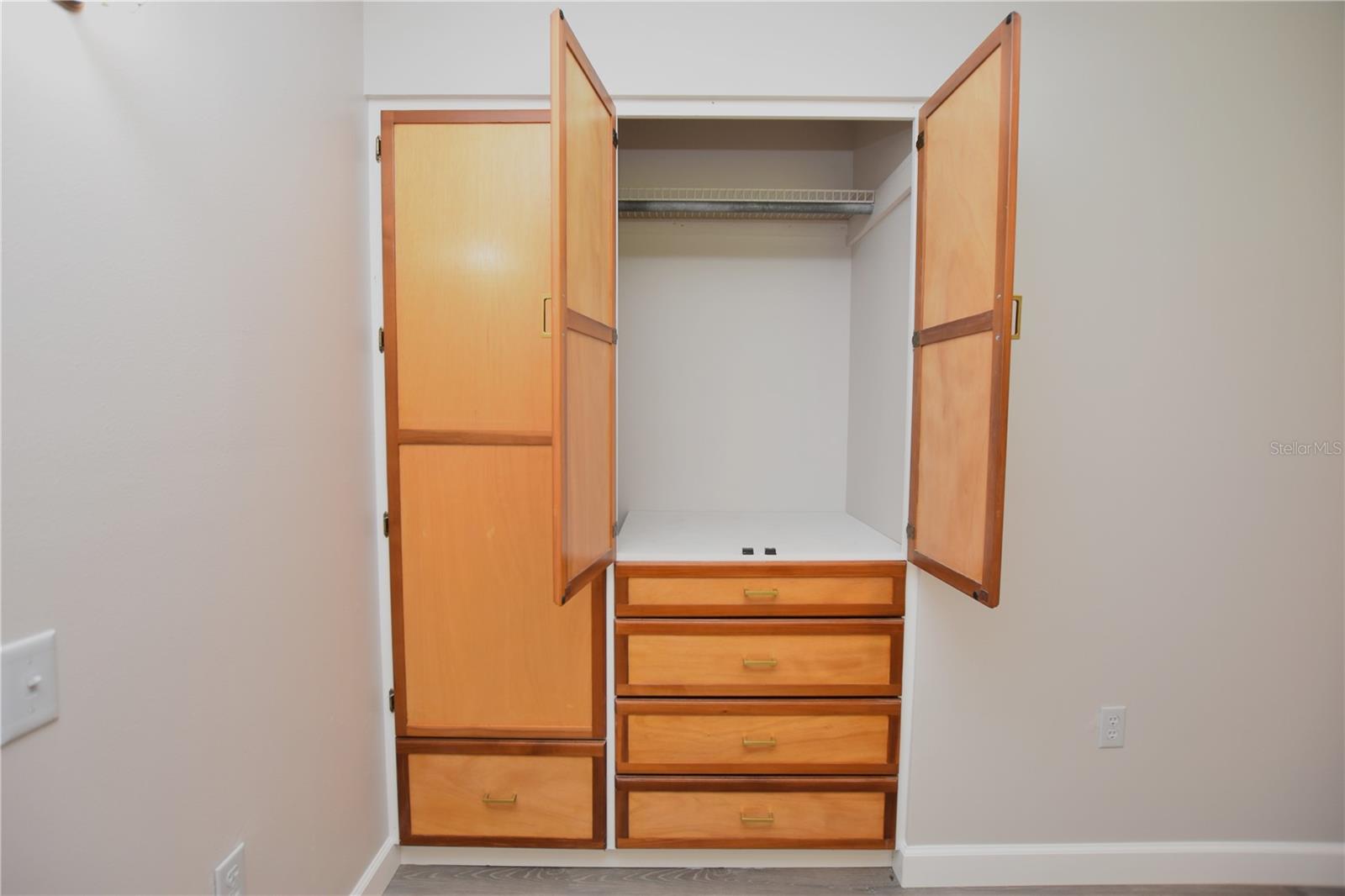 3602 BRUTON RD — photo 18