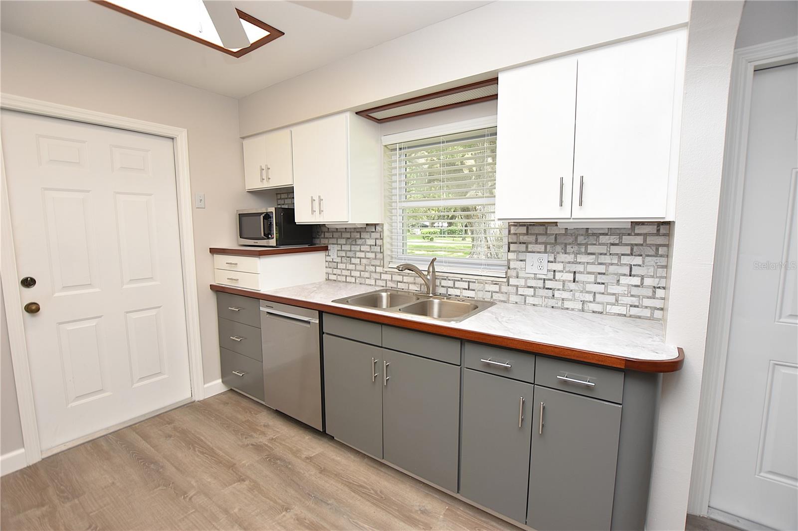 3602 BRUTON RD — photo 8