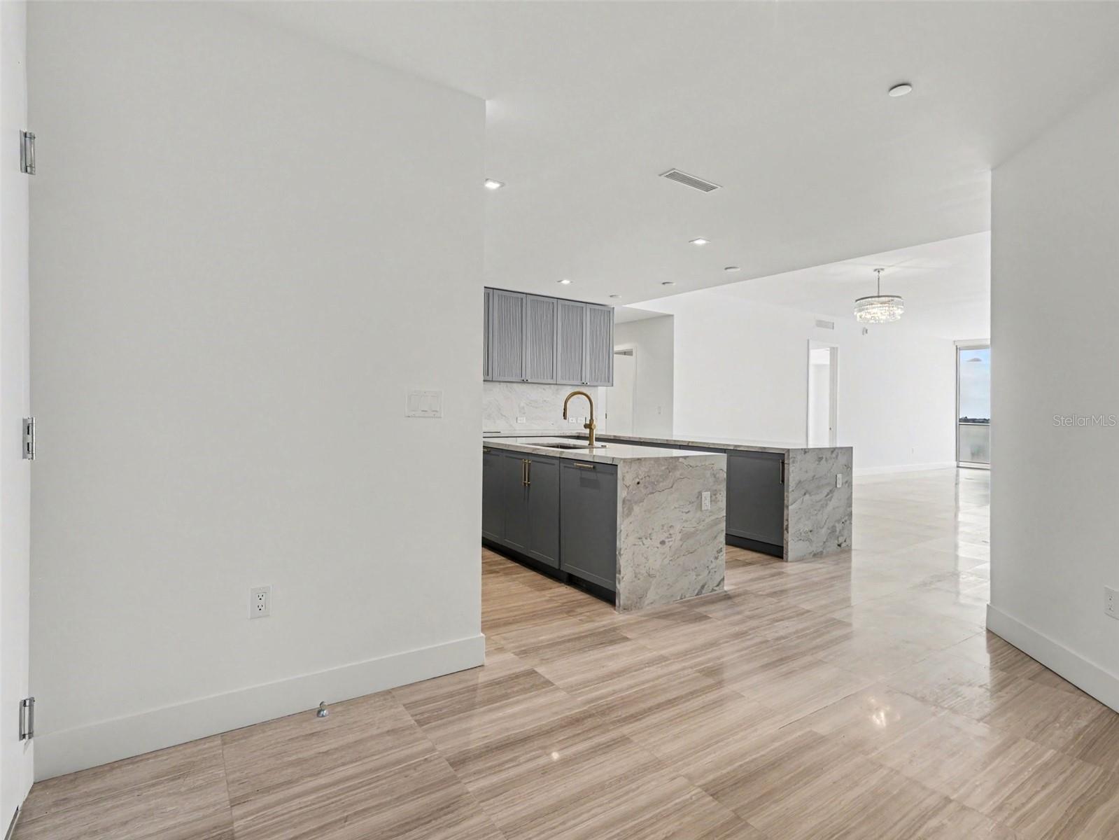 3101 W BAYSHORE ST #503 — photo 9